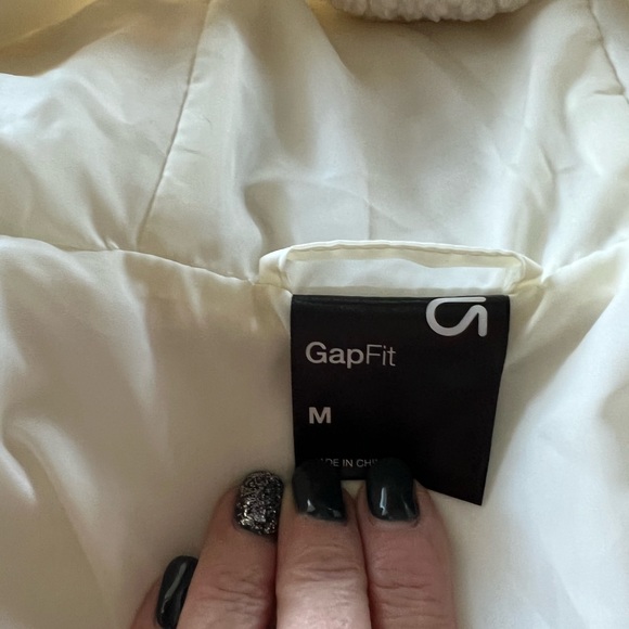 Gap Sherpa Jacket!!! Worn Once!! - Picture 5 of 5